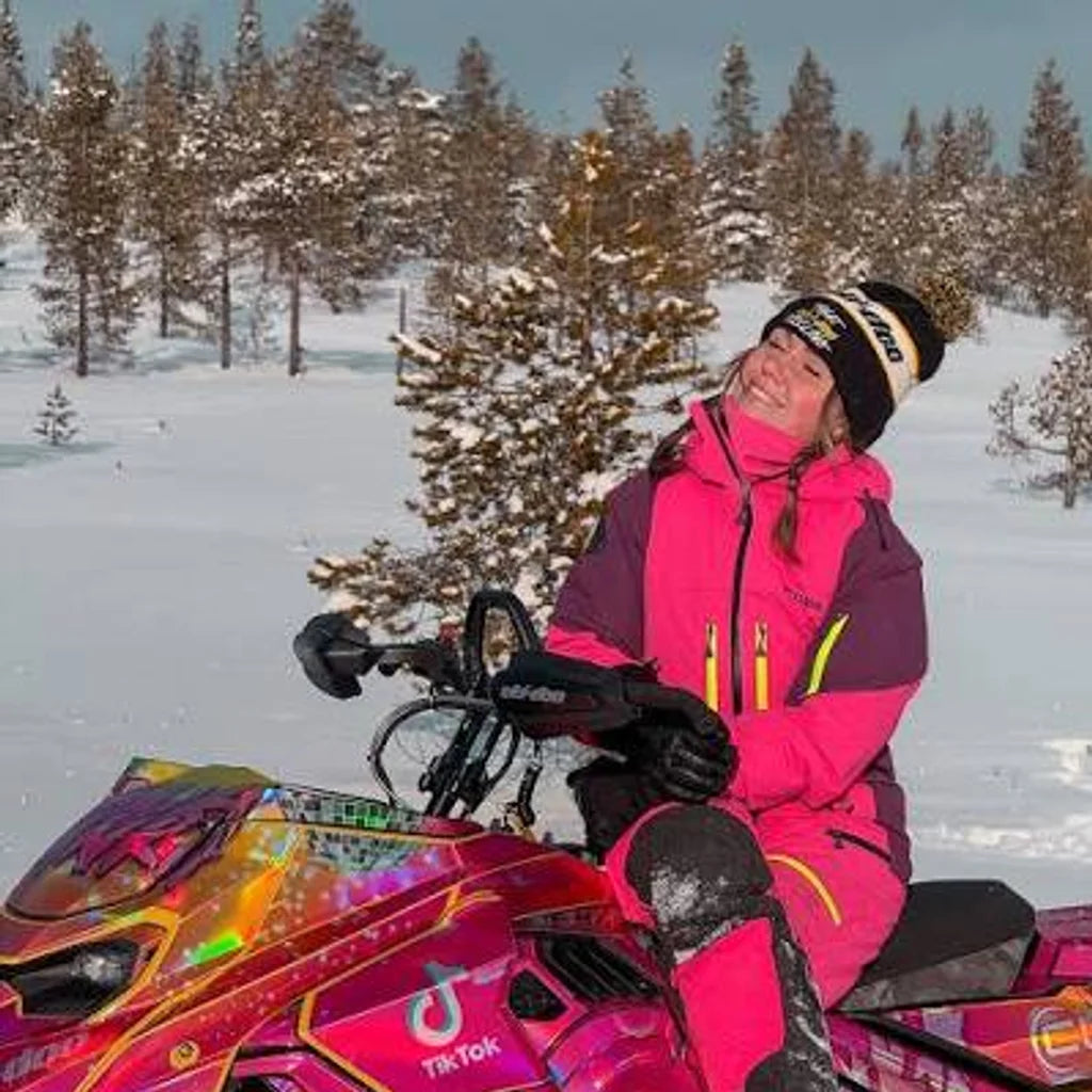 Lia Larsson on her Disco Dunk Ski-Doo in the snow